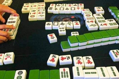 吃瓜打麻将网红视频下载,娱乐生活新潮流