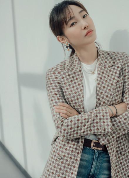 吃瓜爆料baby,揭秘Baby吃瓜爆料背后的真相