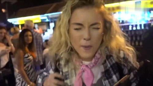 外国男网红吃瓜视频网站,揭秘外国男网红在吃瓜视频网站上的疯狂世界 第2张 外国男网红吃瓜视频网站,揭秘外国男网红在吃瓜视频网站上的疯狂世界 第2张