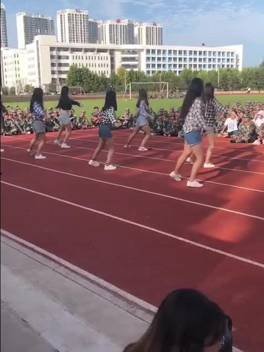 跳舞小姐姐视频吃瓜网在线观看,小姐姐跳舞视频全网热传