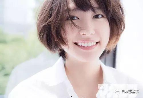 娱乐吃瓜酱非必要,吃瓜酱带你领略幕后风云 第3张 娱乐吃瓜酱非必要,吃瓜酱带你领略幕后风云 第3张