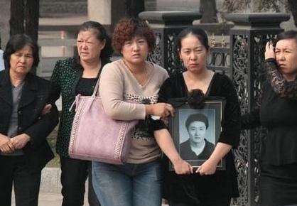 带你吃遍娱乐圈的瓜,带你一网打尽最新热点  第3张